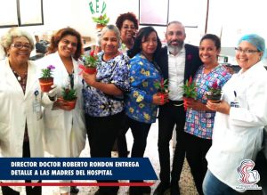 Read more about the article Director Dr. Roberto Rondón entrega detalle a las madres del Hospital
