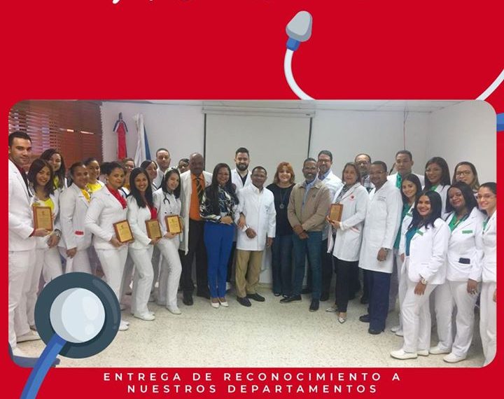 Entrega de Reconocimientos a los M&eacute;dicos del Hospital de la Mujer Dominicana, Evangelina Rodr&iacute;guez