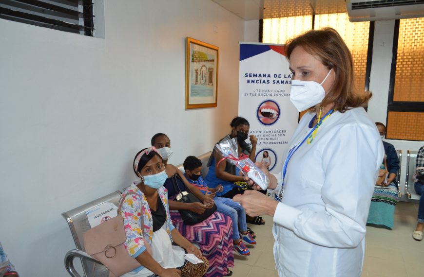 Departamento de Odontolog&iacute;a del Hospital Dra. Evangelina Rodr&iacute;guez exponen charlas de prevenci&oacute;n a las usuarias